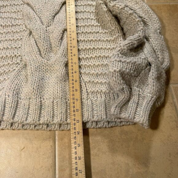 Gap Women’s Chunky Cable-Knit Crewneck Sweater Sz Small - Picture 5 of 6